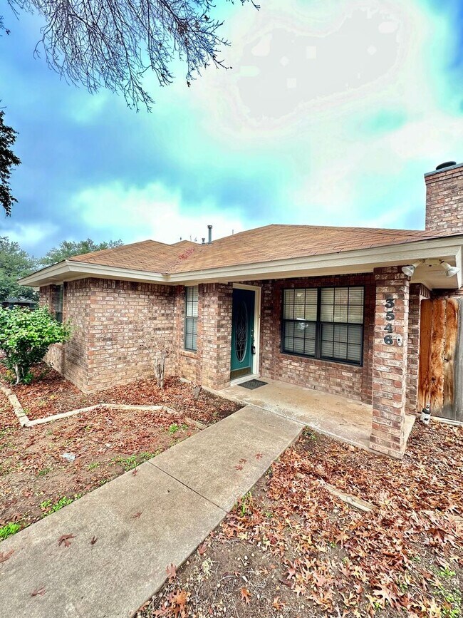 Building Photo - 3546 Cedar Ridge Ln