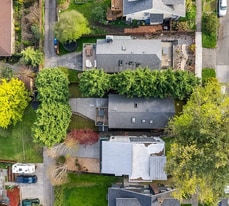 Building Photo - 1612 26th Ave