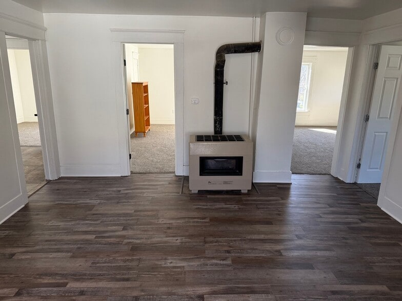 Building Photo - 100 Brook St