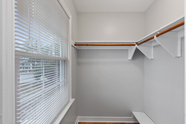 Building Photo - 4507 Kingsland Rd