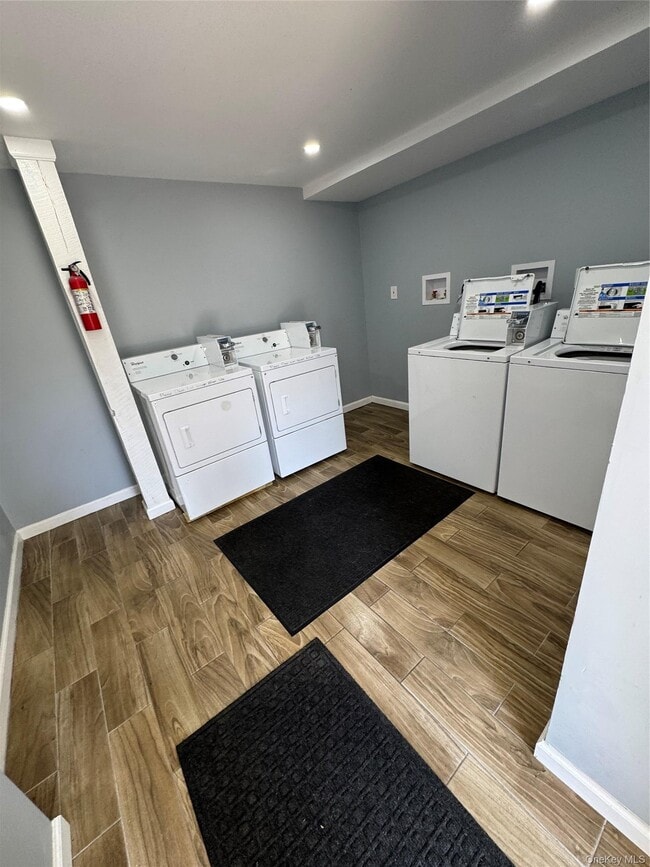 Building Photo - 4927 State Rte 55