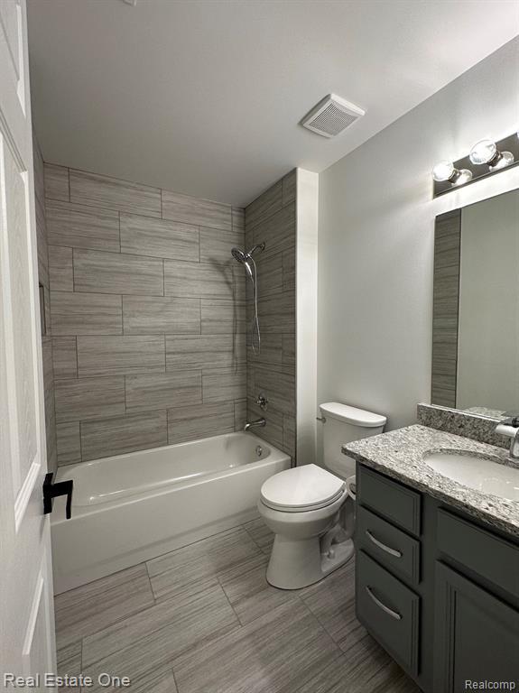 Building Photo - 51810 Lionel Ln