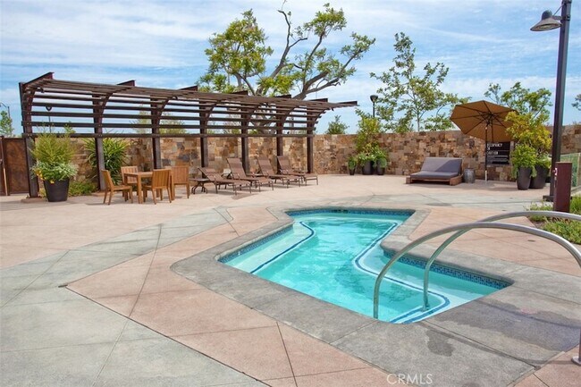 Building Photo - 154 Pavilion Park