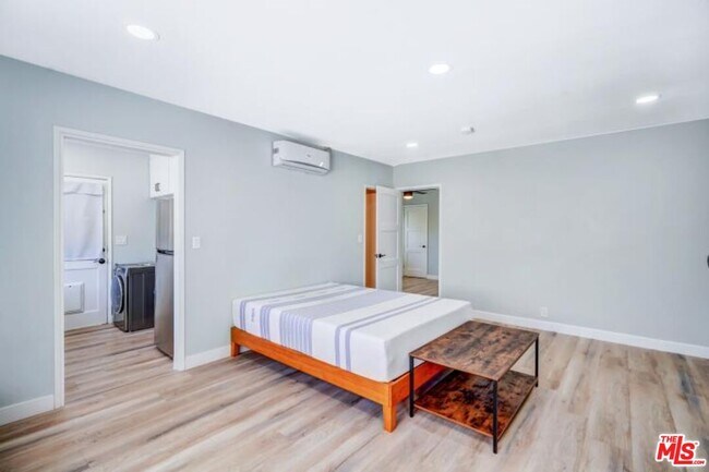 Building Photo - 19924 Welby Way