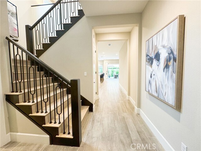 Building Photo - 62 Rockinghorse