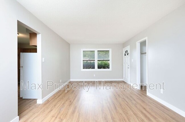 Building Photo - 1515 NW 81st St