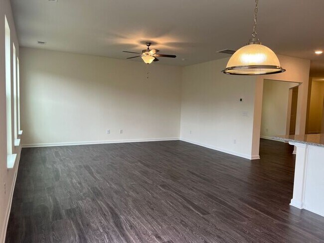 Building Photo - Coming Soon - Gorgeous Home with 3 bedroom...