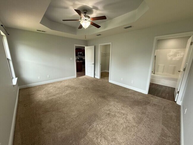 Building Photo - Pensacola - Weatherstone - 3 bedroom, 2 bathroom