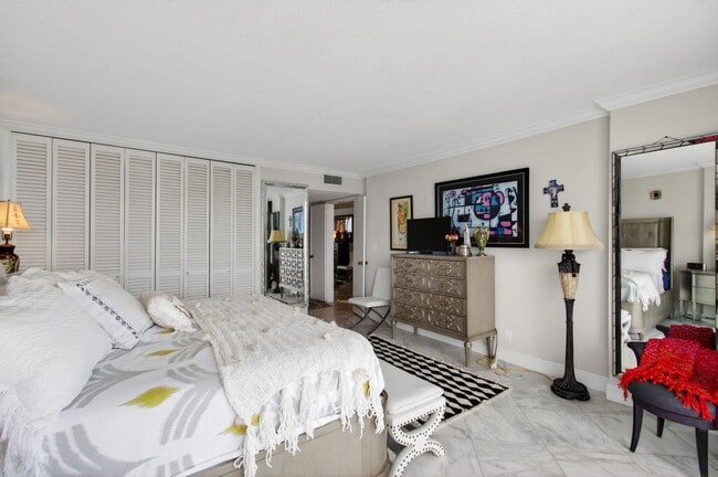 Building Photo - 1200 S Ocean Blvd
