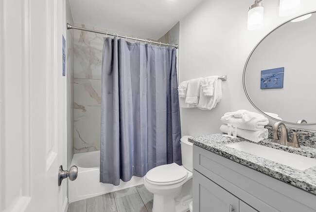 Building Photo - 511 S Ocean Blvd