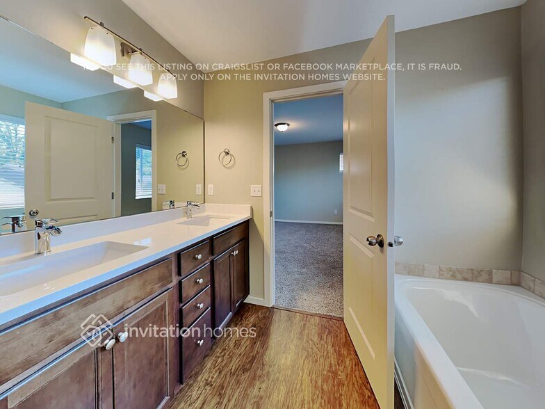 Building Photo - 7820 161st St Ct E