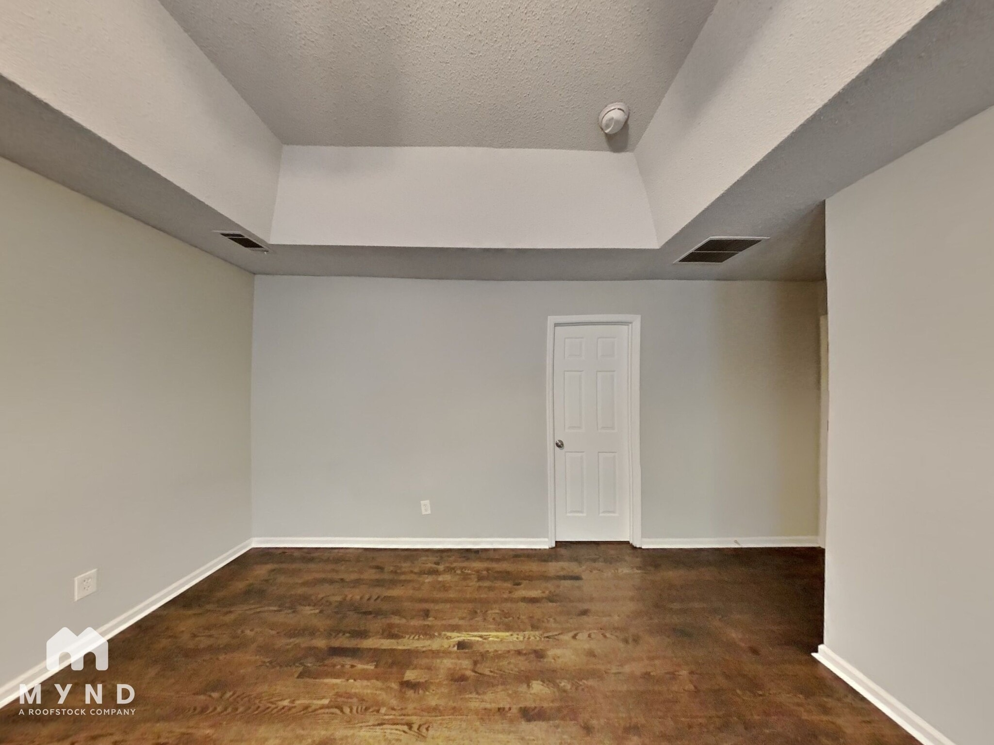 Building Photo - 2122 Yorkshire Ct