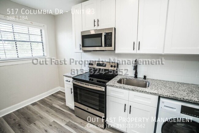 Building Photo - 517 Columbia Dr