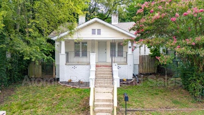 Building Photo - 411 James Ave
