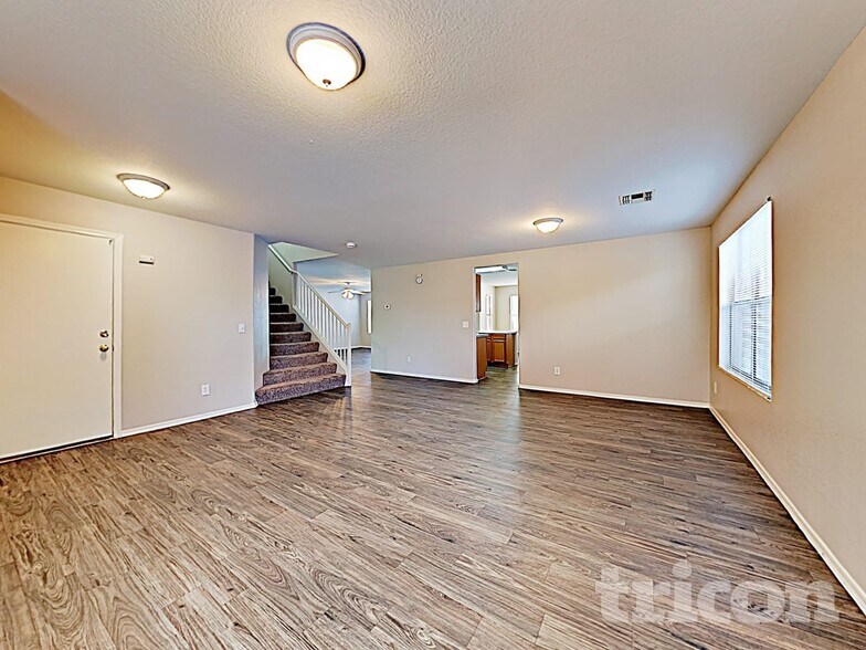 Building Photo - 2626 W Spencer Run