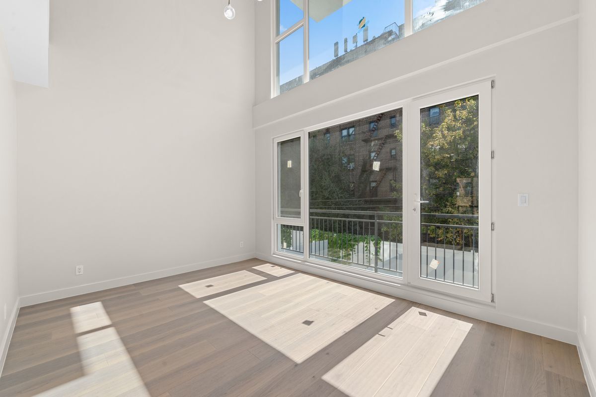 Building Photo - 310 Fenimore St