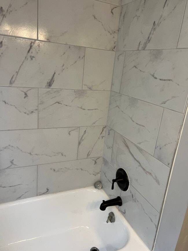 Building Photo - 1646 21st St