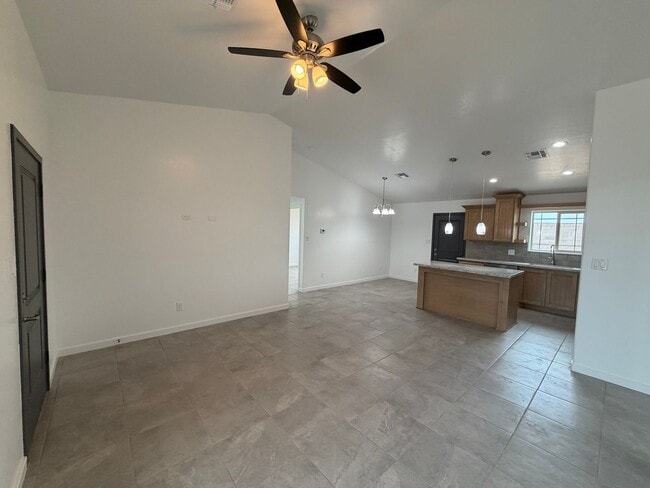 Building Photo - BRAND NEW 3 BEDROOM HOME!