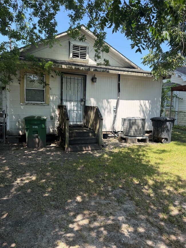 Building Photo - 6830 Avenue I