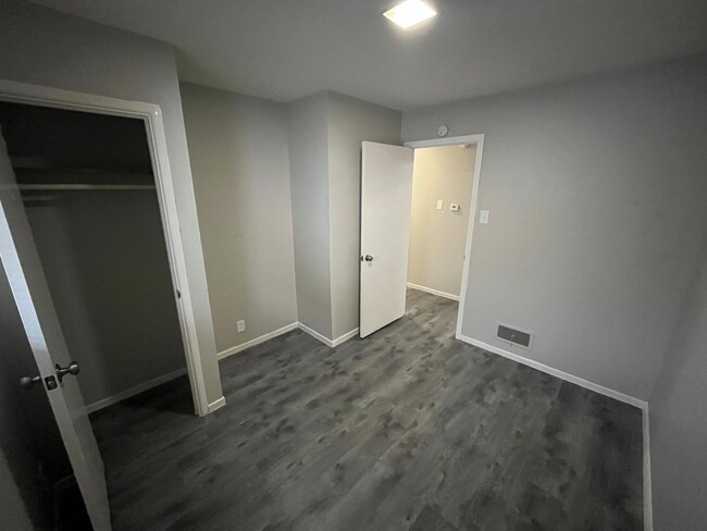 Building Photo - Newly Renovated Three Bedroom Coming Avail...