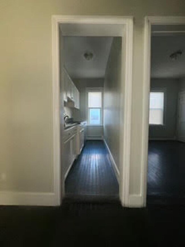 Building Photo - 51 Arlington St