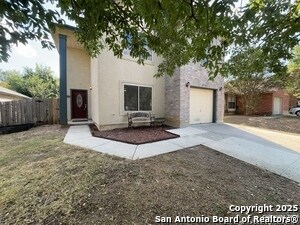 Building Photo - 6734 Honeyridge Ln