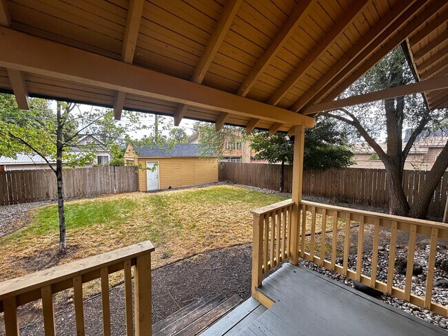 Building Photo - Elegant 3 Bed, 2 Bath Home in Spokane!