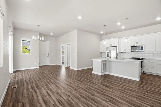 Building Photo - 12565 Lake Terrace Ln
