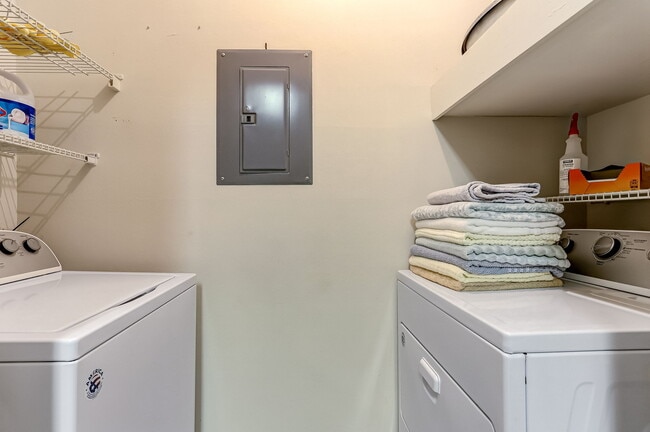 Building Photo - 170 Veracruz Dr