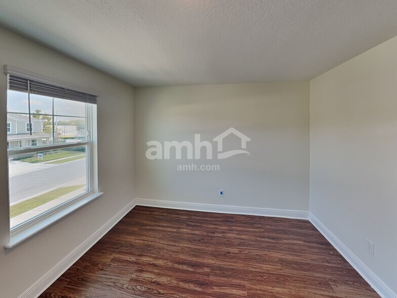 Building Photo - 815 Heavenly Dr