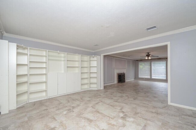 Building Photo - 24706 Mather Dr