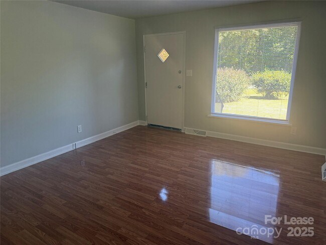 Building Photo - 13301 New Haven Dr