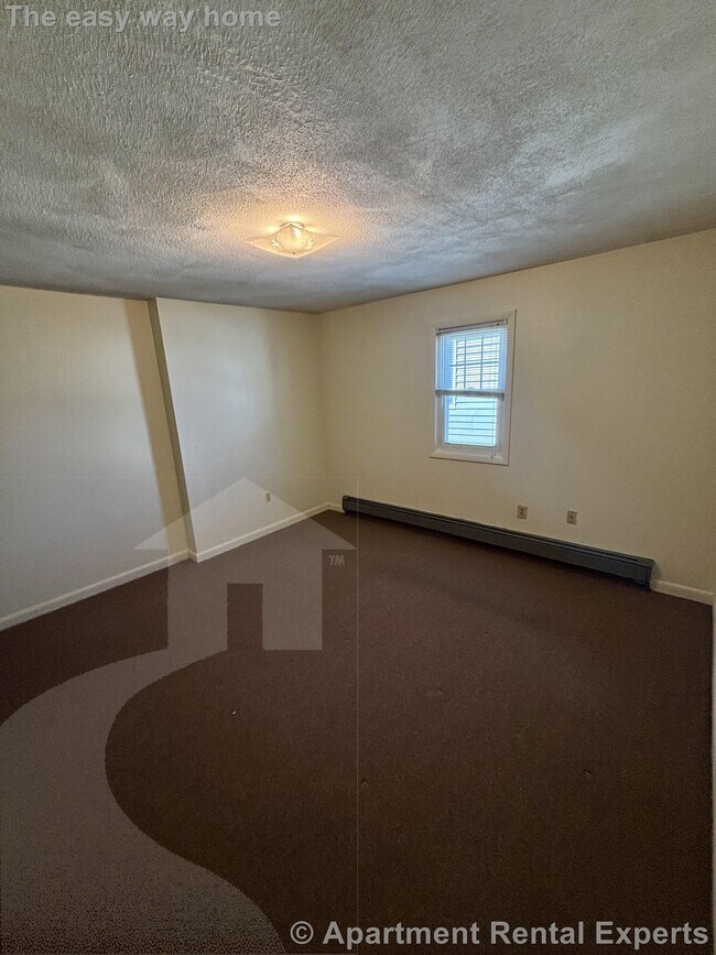 Building Photo - 569 Somerville Ave