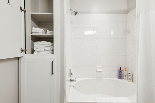 Building Photo - 2901 Indiana St