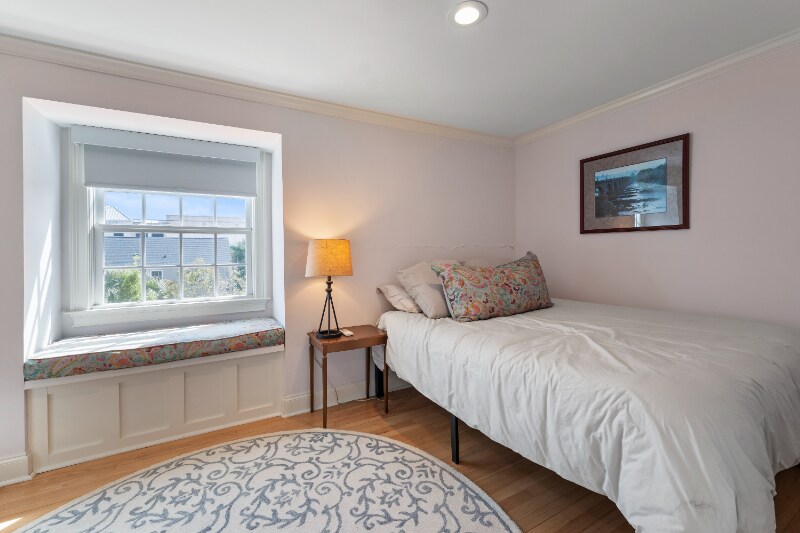 Building Photo - 78 Legare St