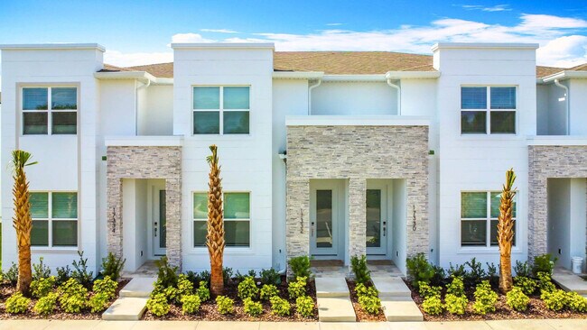 Building Photo - 17332 Serenidad Blvd