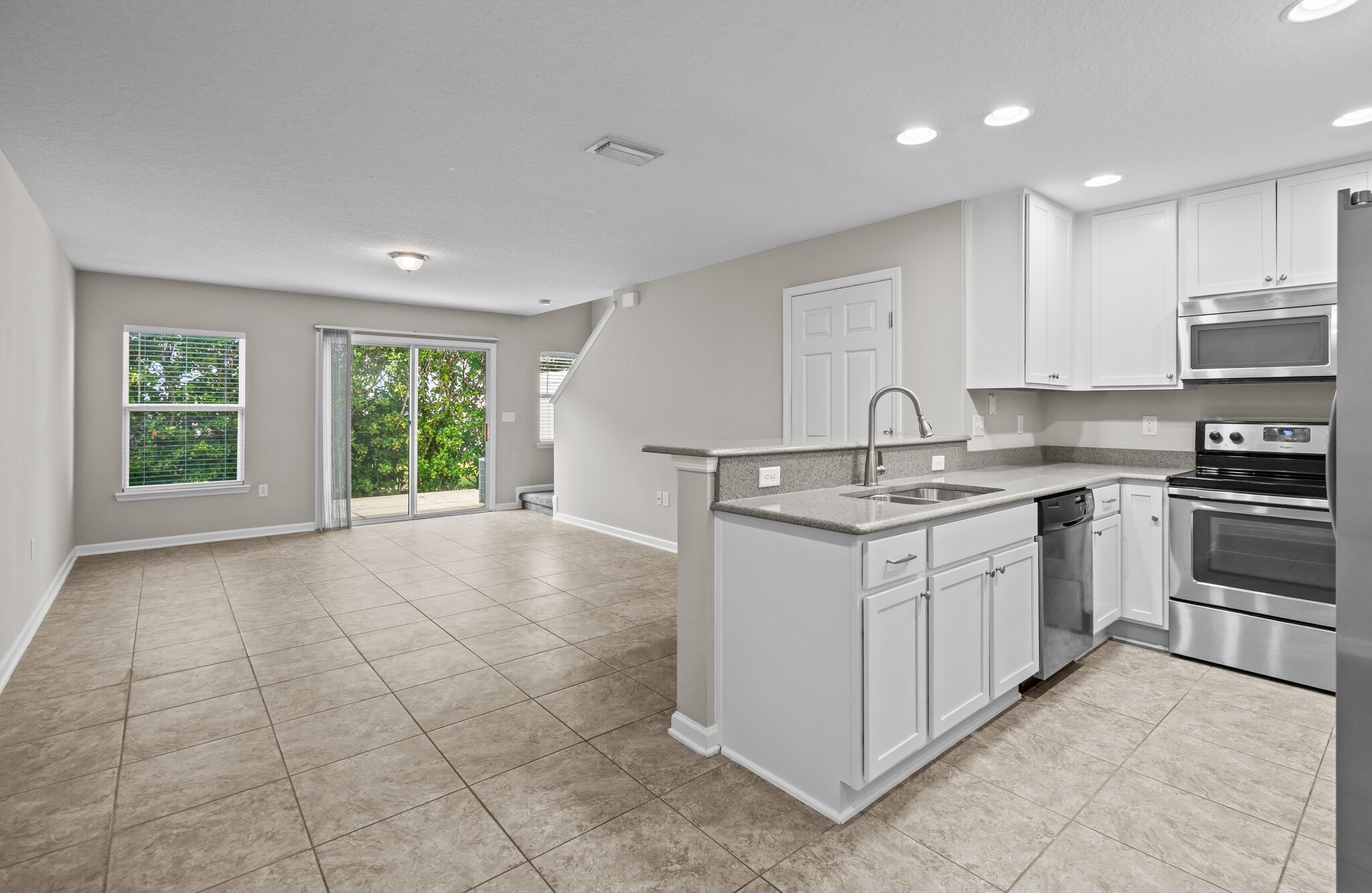 Building Photo - 24 Islander Ct