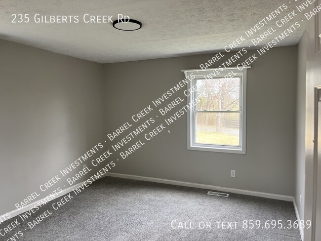 Building Photo - Newly Renovated 3-Bedroom, 1.5-Bath Home o...