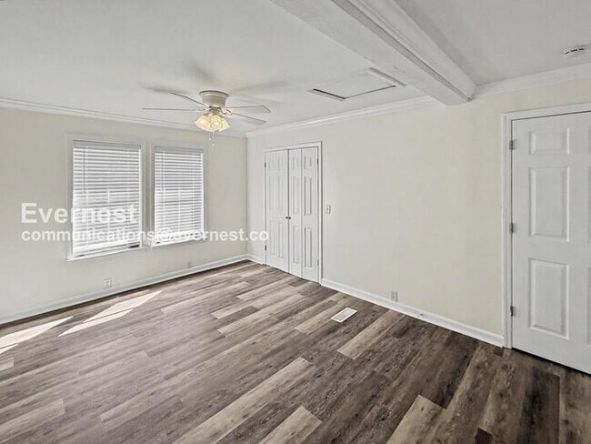 Building Photo - 504 Buckskin Ln