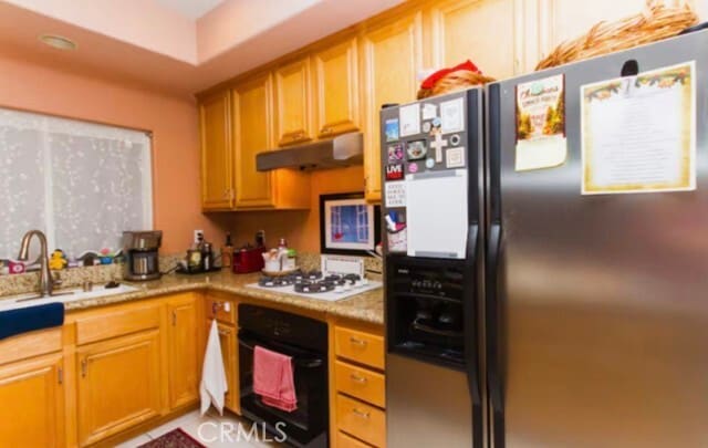 Building Photo - 610 Main St