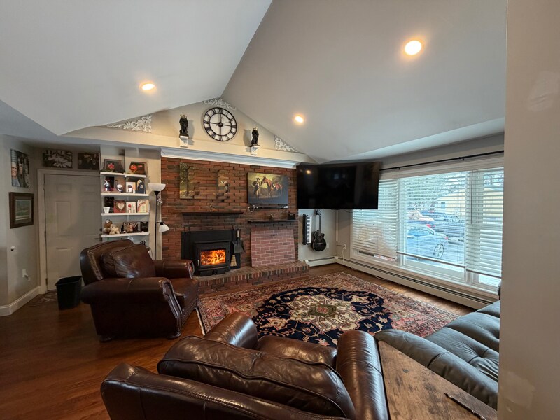 Building Photo - 125 Skyview Rd