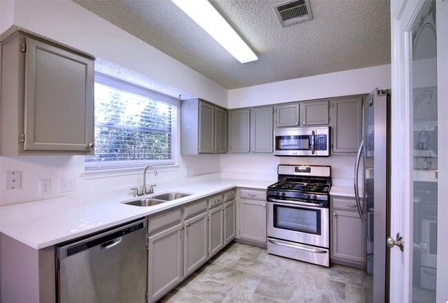 Building Photo - 8800 Peppergrass Cove