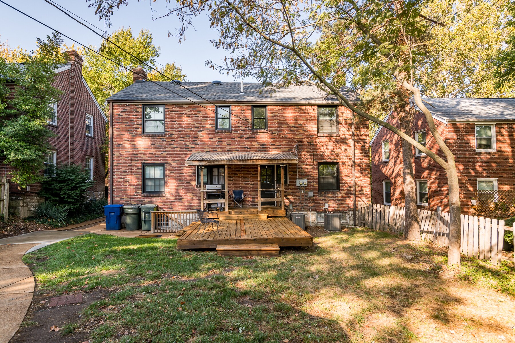 Building Photo - 1112 Sanford Ave