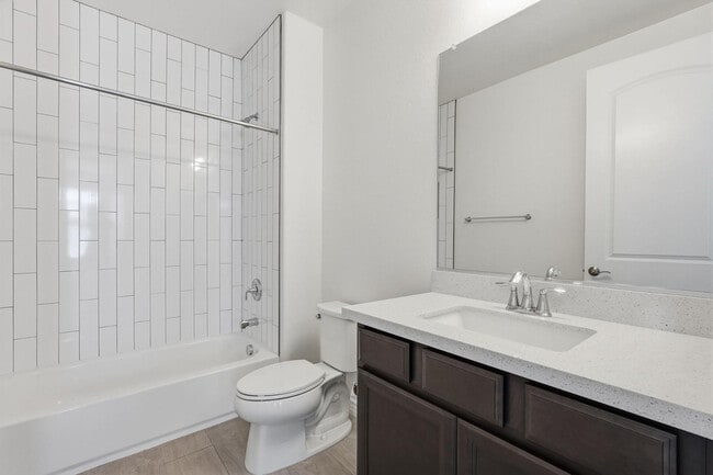 Building Photo - 5100 E Rancho Paloma Dr