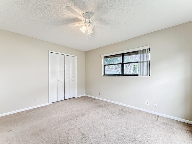Building Photo - 9780 Pecan Tree Dr