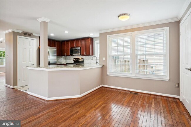 Building Photo - 7558 Cross Gate Ln
