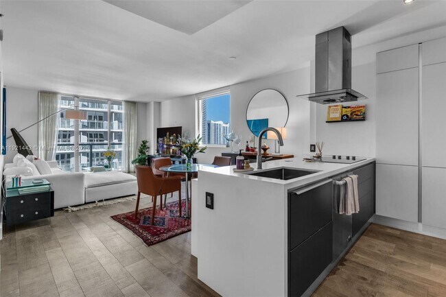 Building Photo - 55 SE 6th St