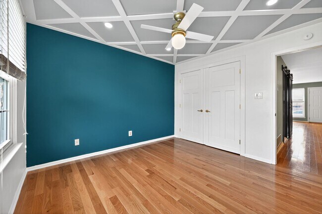 Building Photo - Beautiful 2 Bedroom, 1 Bathroom Condo In W...