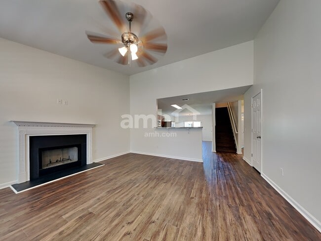 Building Photo - 6 Briarcliff Way