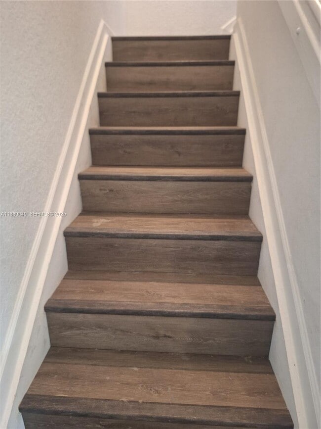 Building Photo - 6621 Winfield Blvd